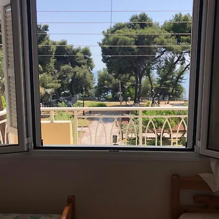 Tsatsalmas With Sea View 아파트 *
