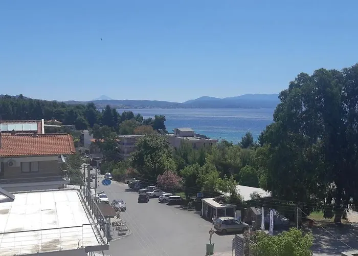 Tsatsalmas With Sea View *