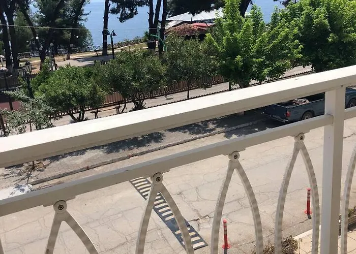 Tsatsalmas With Sea View *